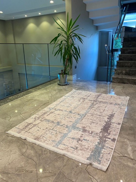 This rug bamboo texture, bringing a natural and organic feel to your home decor .