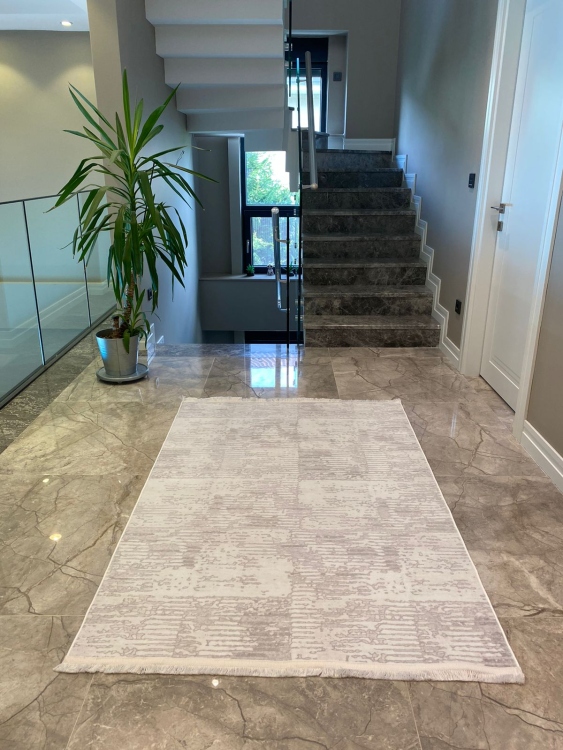This rug bamboo texture, bringing a natural and organic feel to your home decor .