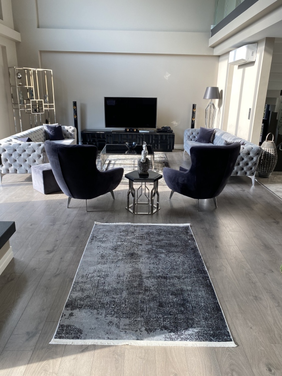 This rug bamboo texture, bringing a natural and organic feel to your home decor .