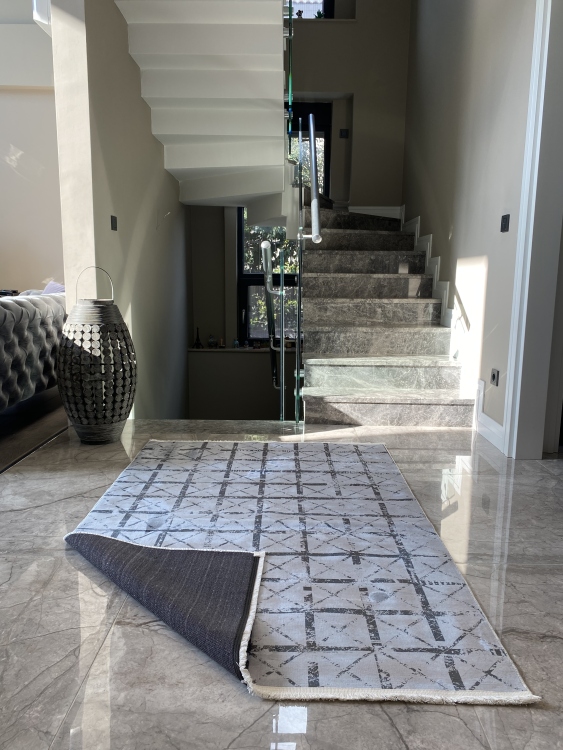 This rug bamboo texture, bringing a natural and organic feel to your home decor .