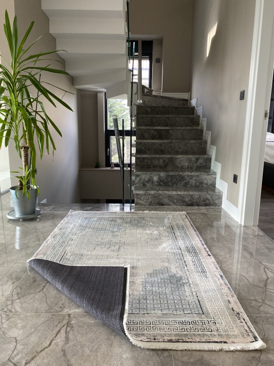 This rug bamboo texture, bringing a natural and organic feel to your home decor .