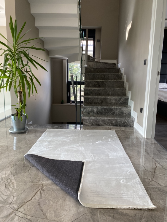This rug bamboo texture, bringing a natural and organic feel to your home decor .