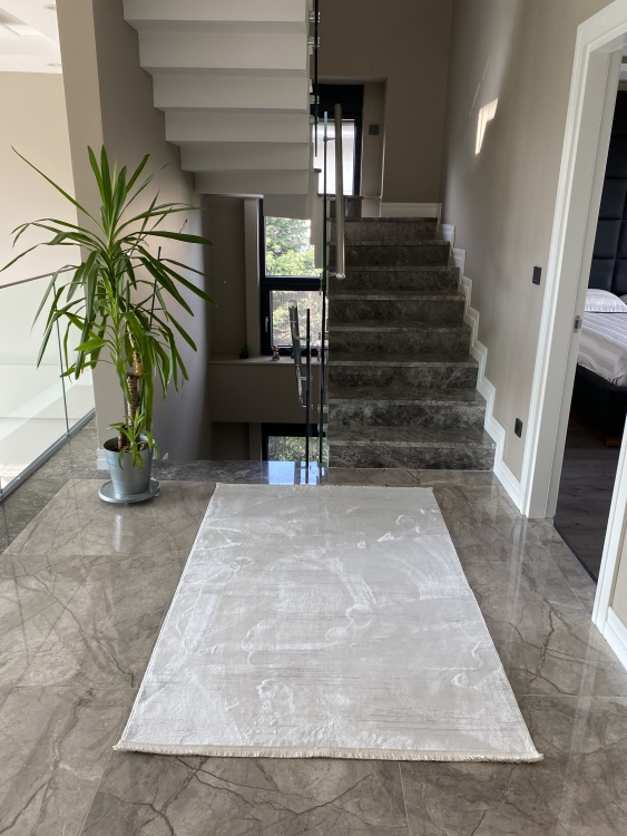 This rug bamboo texture, bringing a natural and organic feel to your home decor .