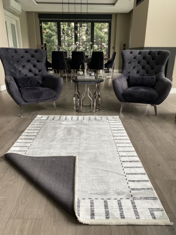 This rug bamboo texture, bringing a natural and organic feel to your home decor .