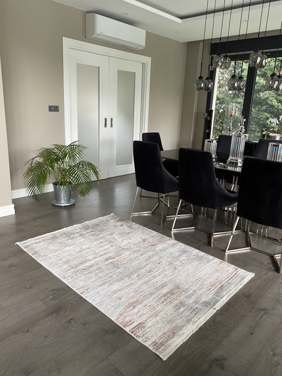 This rug bamboo texture, bringing a natural and organic feel to your home decor .