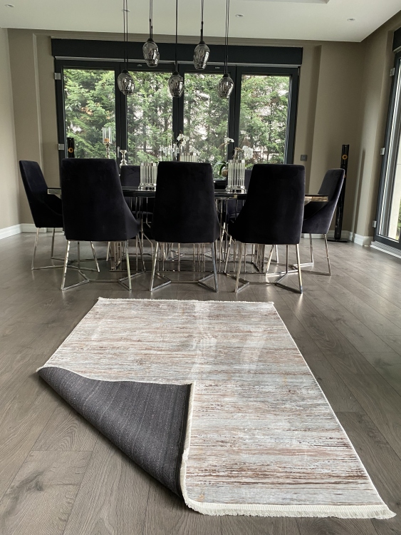This rug bamboo texture, bringing a natural and organic feel to your home decor .