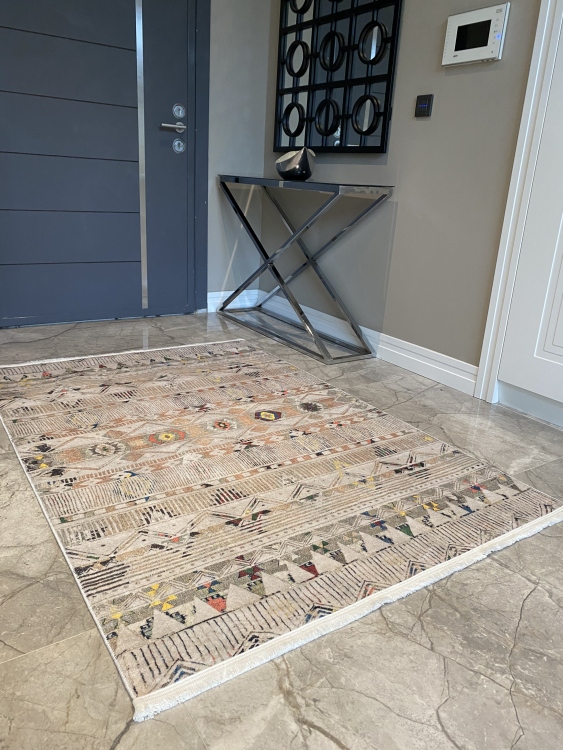 This rug bamboo texture, bringing a natural and organic feel to your home decor .