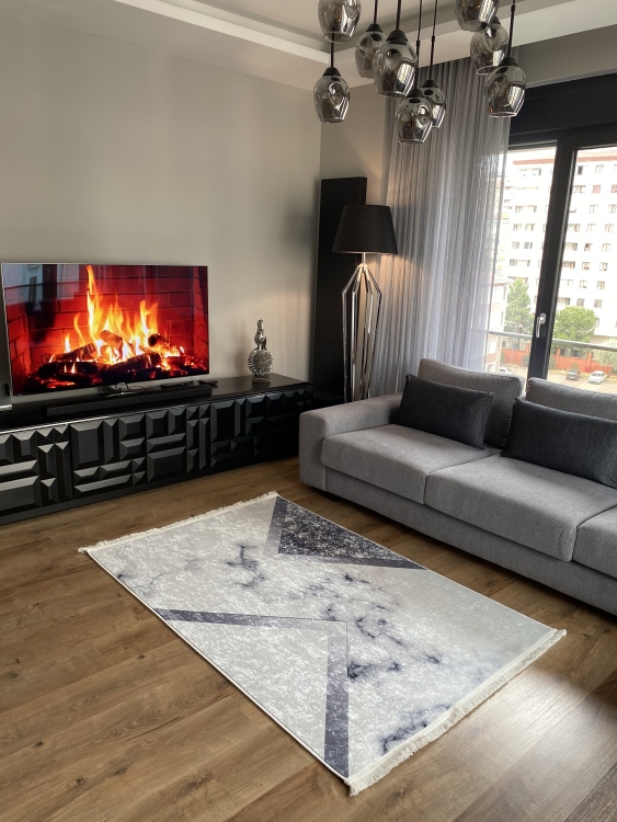 This printed velvet cloth weaving base rug has a soft texture, and a bold and stylish design