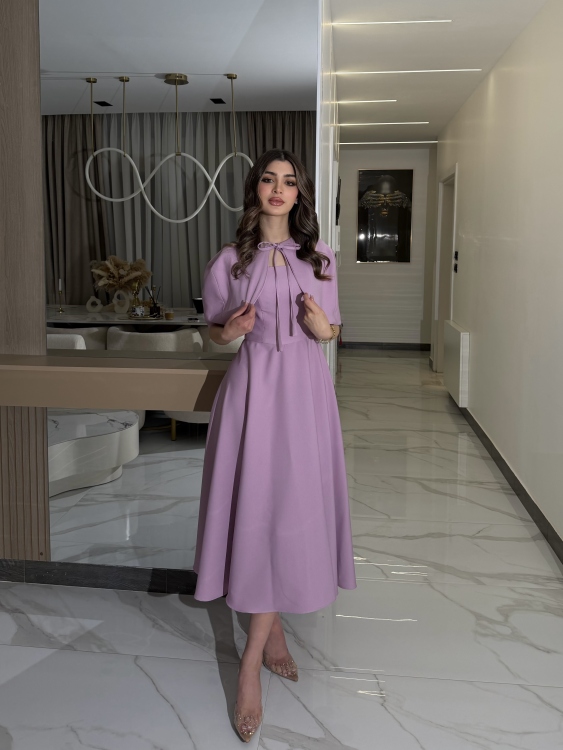 موڤ     Elegant Midi Dress with Shoulder Cape