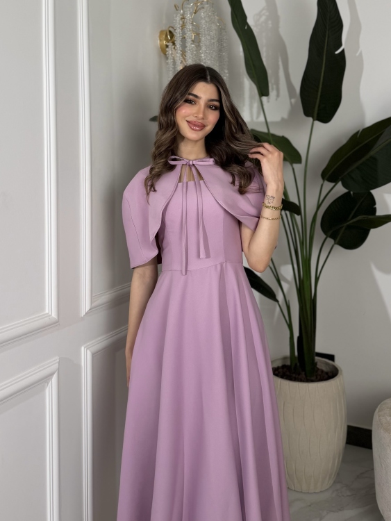 موڤ     Elegant Midi Dress with Shoulder Cape