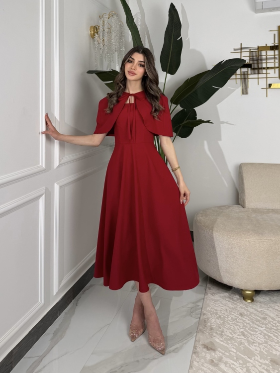  احمر     Elegant Midi Dress with Shoulder Cape