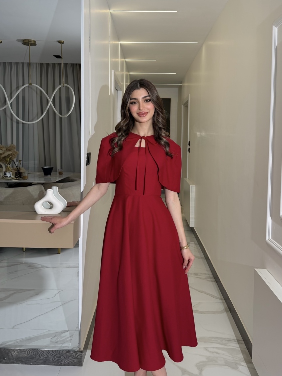  احمر     Elegant Midi Dress with Shoulder Cape