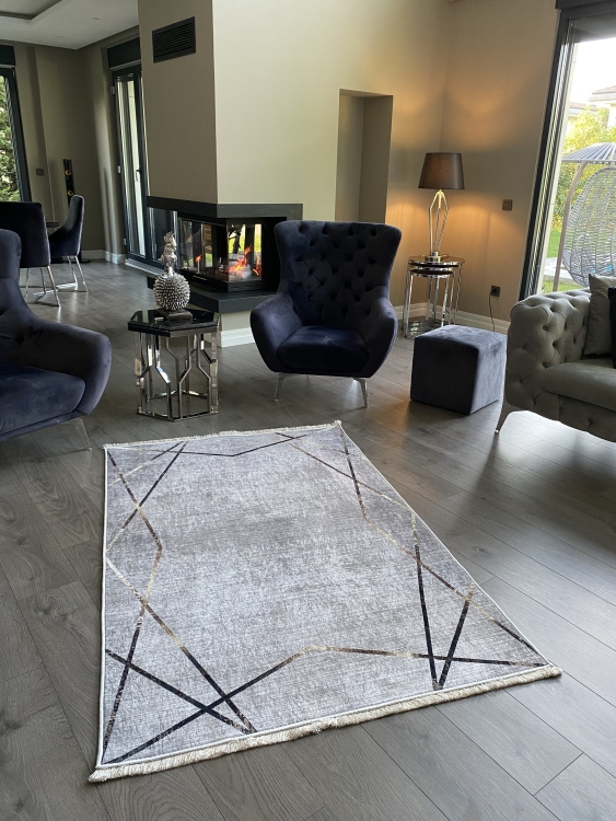 This printed velvet cloth weaving base rug has a soft texture, and a bold and stylish design