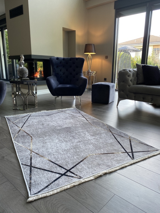 This printed velvet cloth weaving base rug has a soft texture, and a bold and stylish design