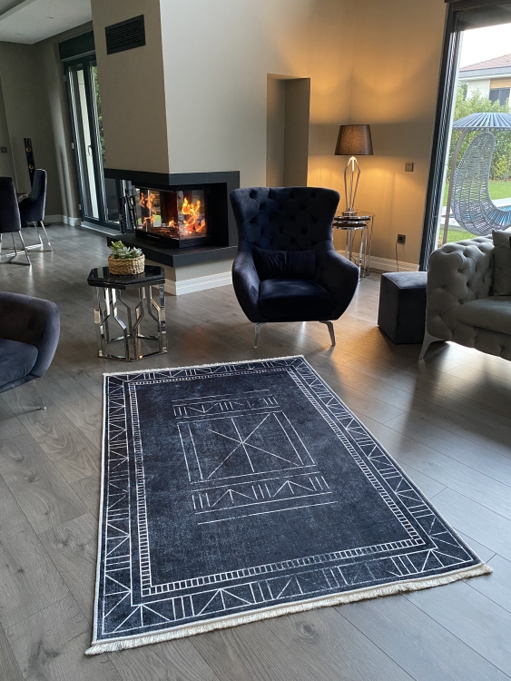 This printed velvet cloth weaving base rug has a soft texture, and a bold and stylish design