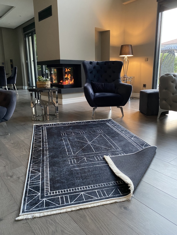 This printed velvet cloth weaving base rug has a soft texture, and a bold and stylish design