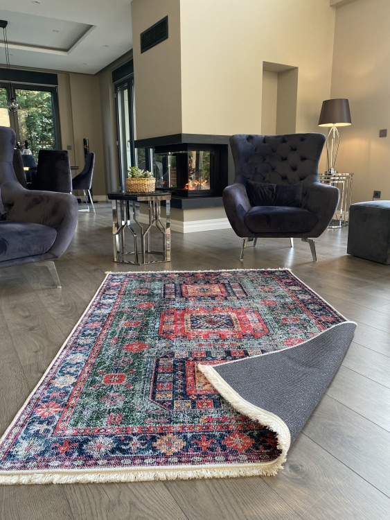 This printed velvet cloth weaving base rug has a soft texture, and a bold and stylish design