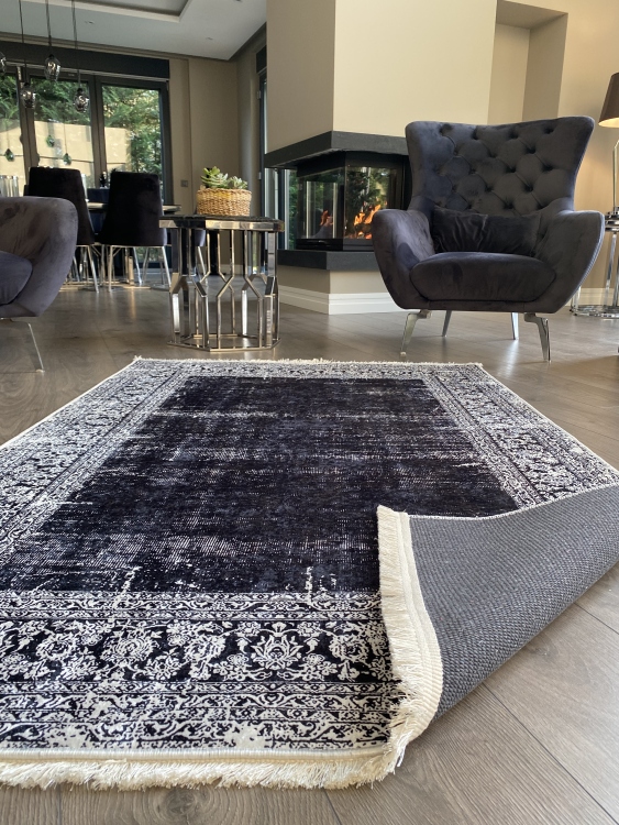 This printed velvet cloth weaving base rug has a soft texture, and a bold and stylish design