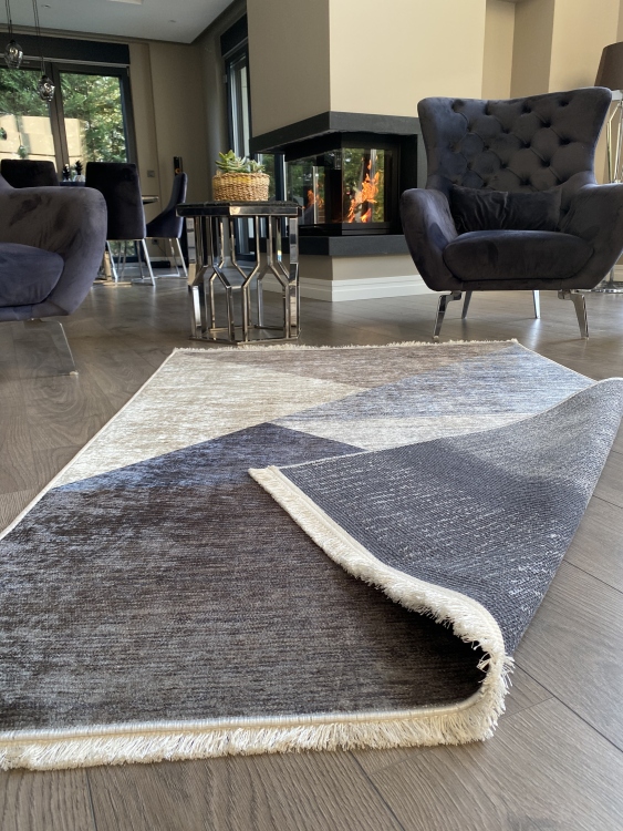 This printed velvet cloth weaving base rug has a soft texture, and a bold and stylish design