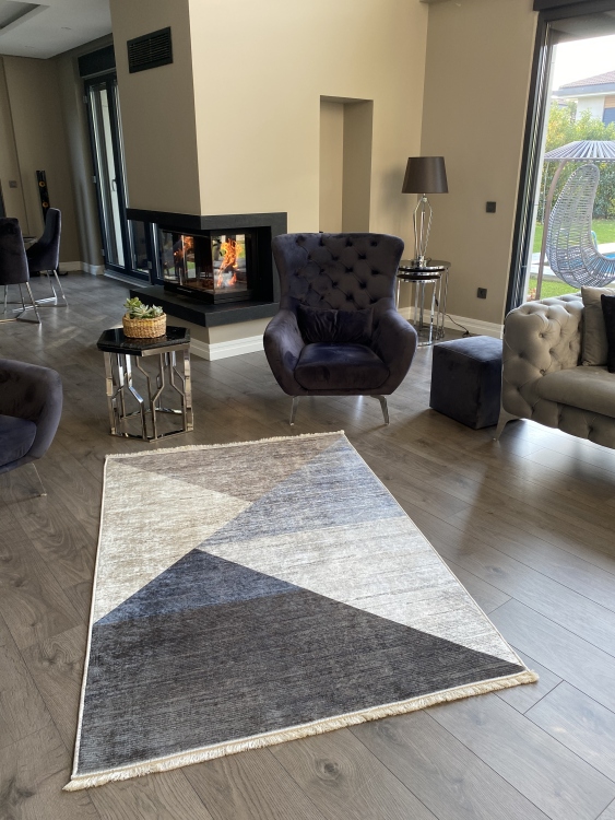 This printed velvet cloth weaving base rug has a soft texture, and a bold and stylish design