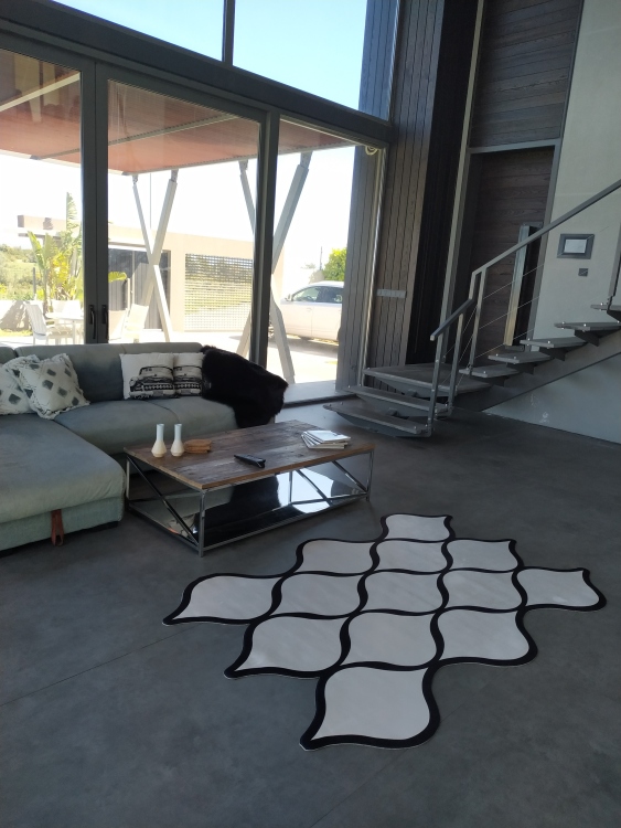Printed velvet rug