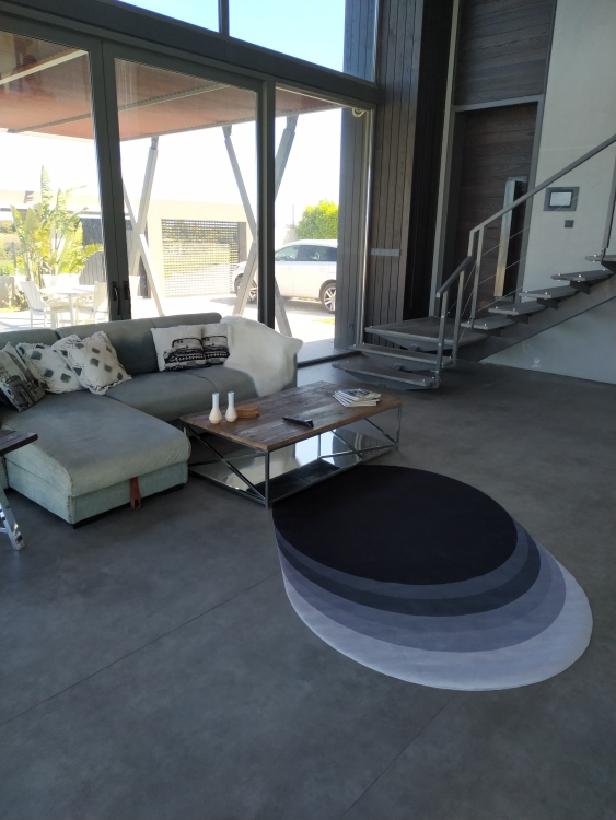 Printed velvet rug