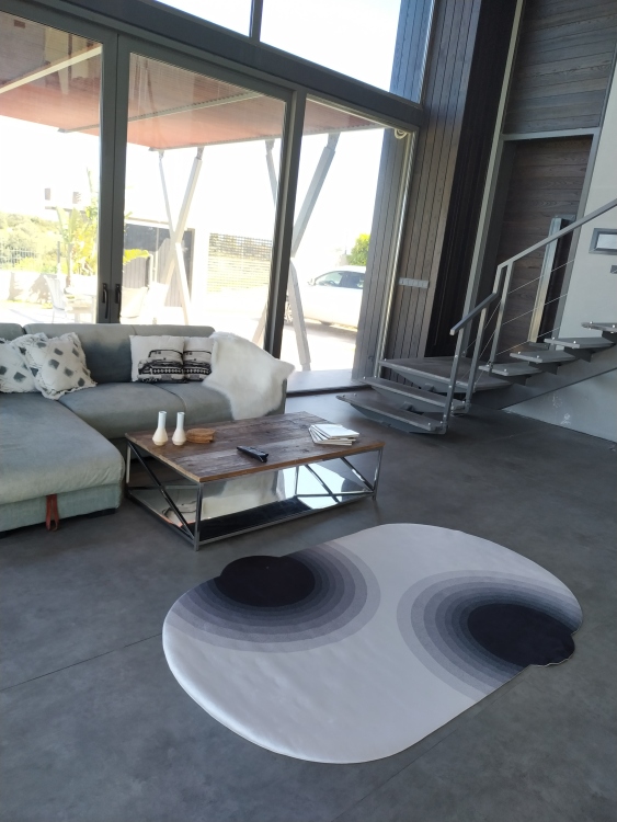 Printed velvet rug