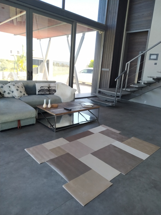 Printed velvet rug