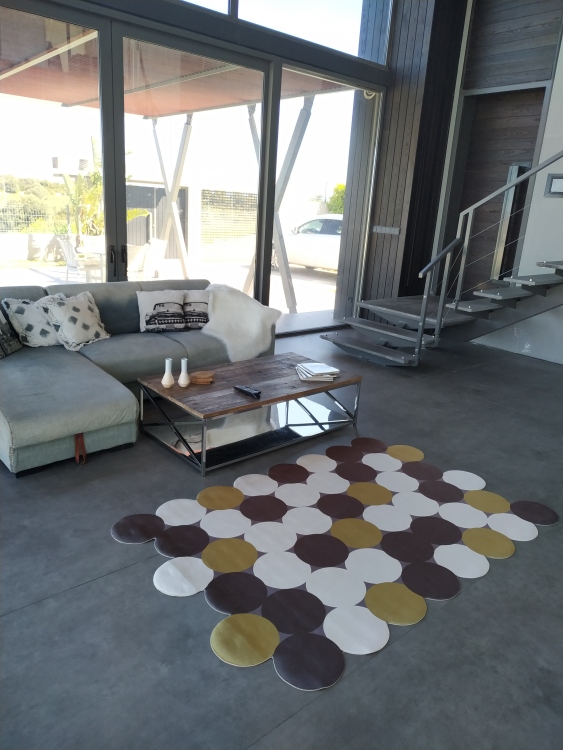 Printed velvet rug
