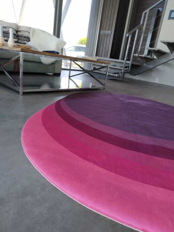 Printed velvet rug