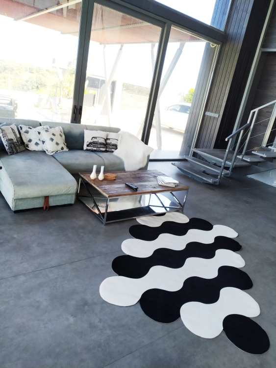 Printed velvet rug