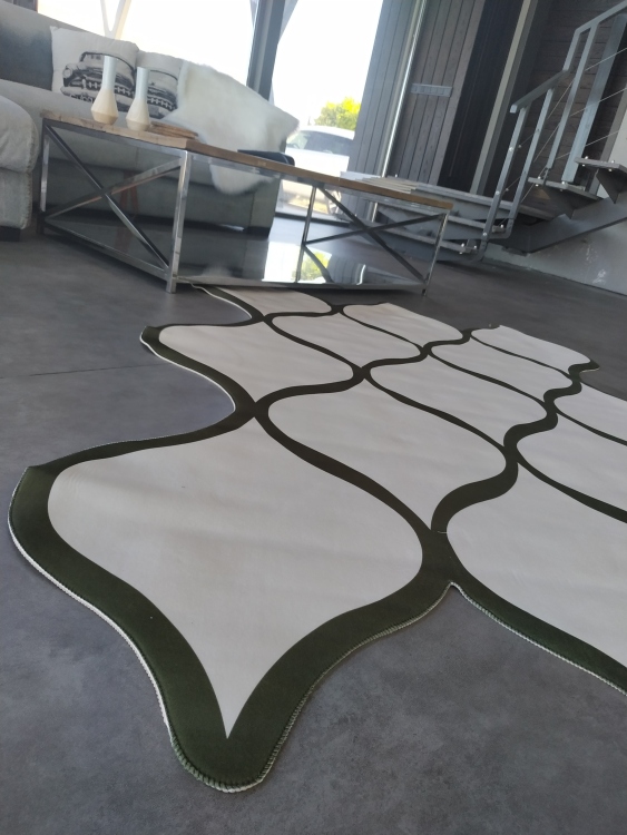 Printed velvet rug