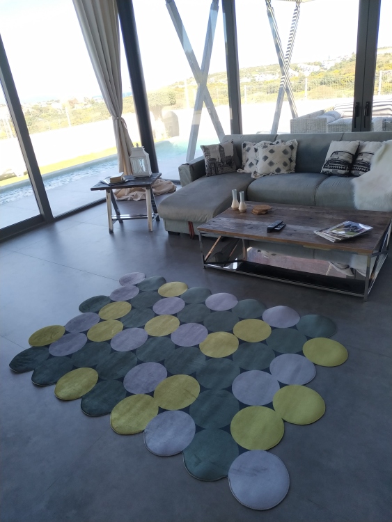 Printed velvet rug