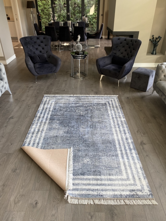 Printed velvet rug