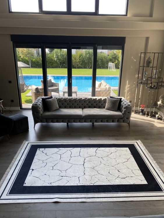 Printed velvet rug