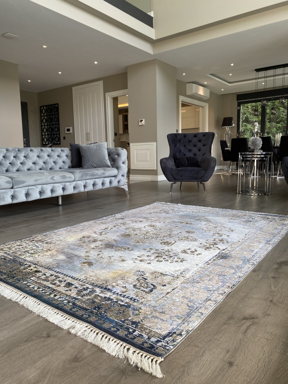 Printed velvet rug