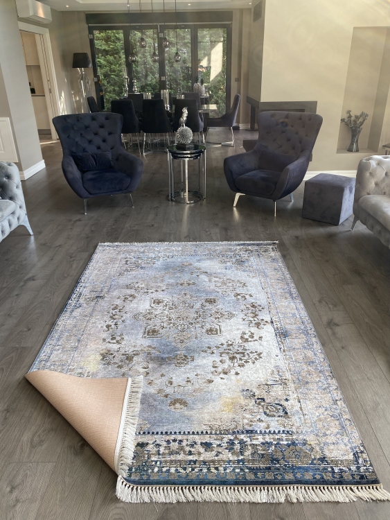Printed velvet rug