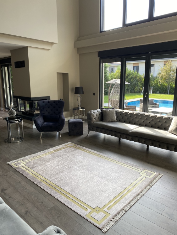 Printed velvet rug