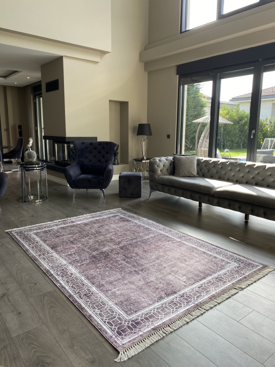 Printed velvet rug