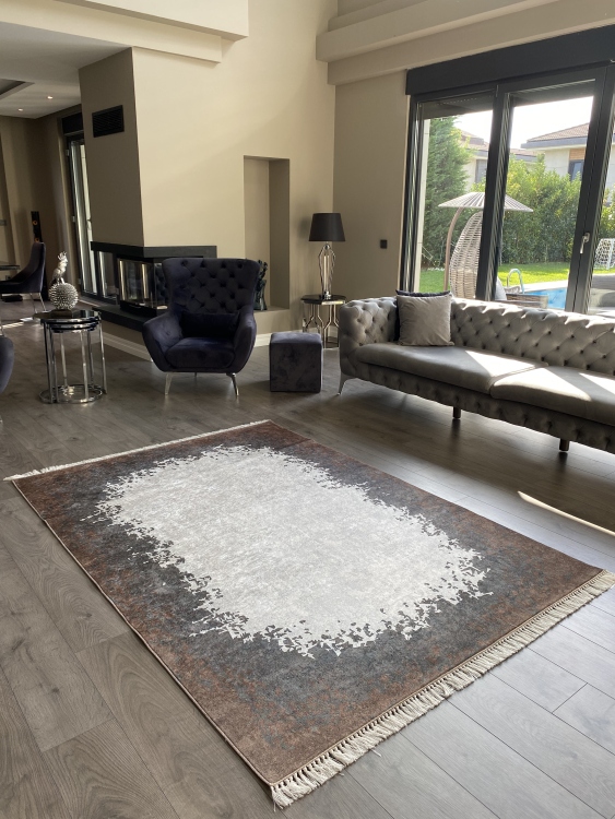 Printed velvet rug