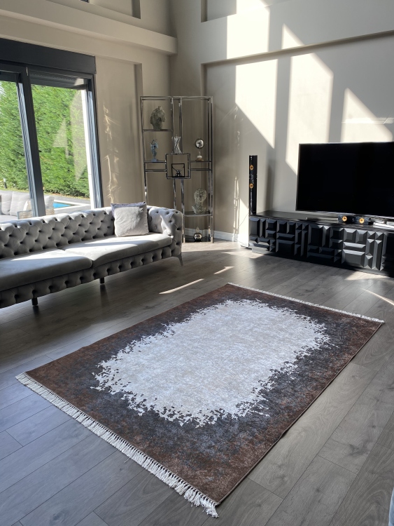 Printed velvet rug