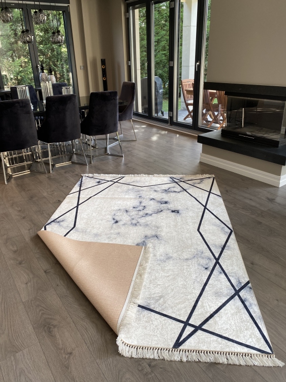 Printed velvet rug