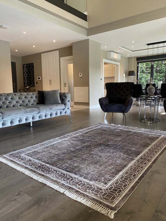 Printed velvet rug