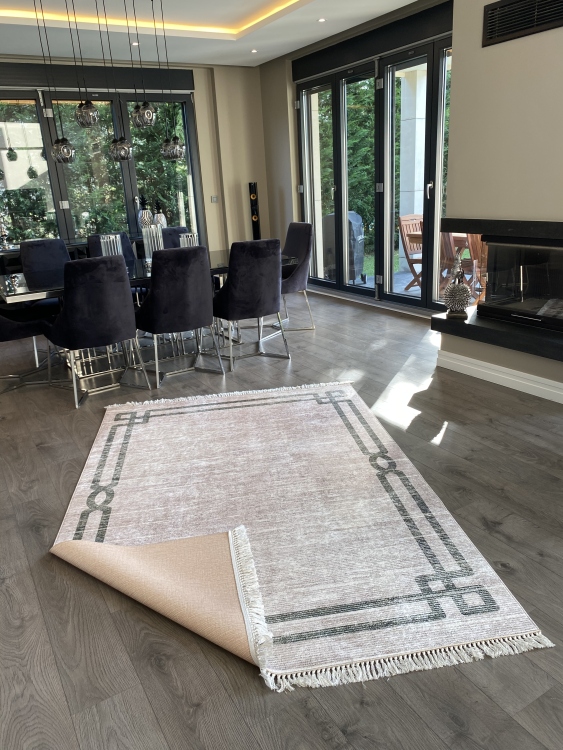 Printed velvet rug