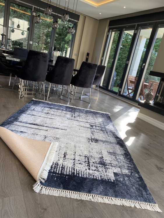 Printed velvet rug