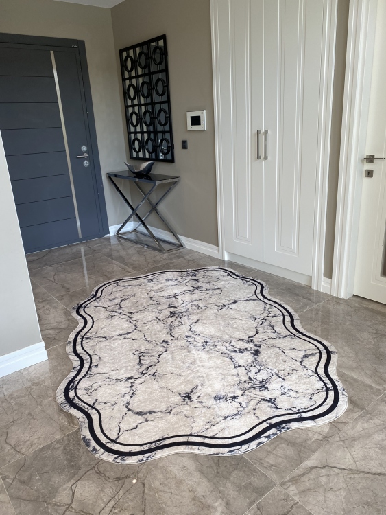 Experience the ultimate comfort and safety with our leather base non-slip rug.