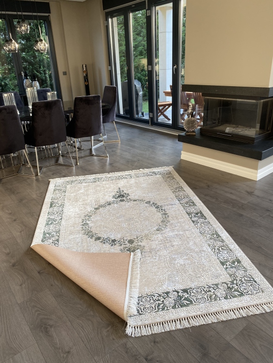 Printed velvet rug