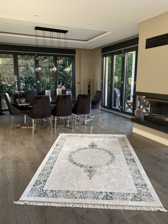 Printed velvet rug