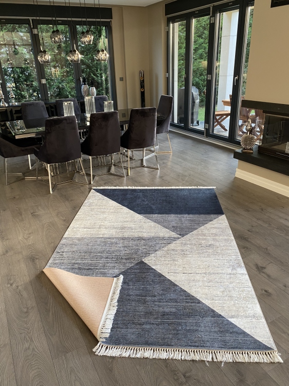 Printed velvet rug
