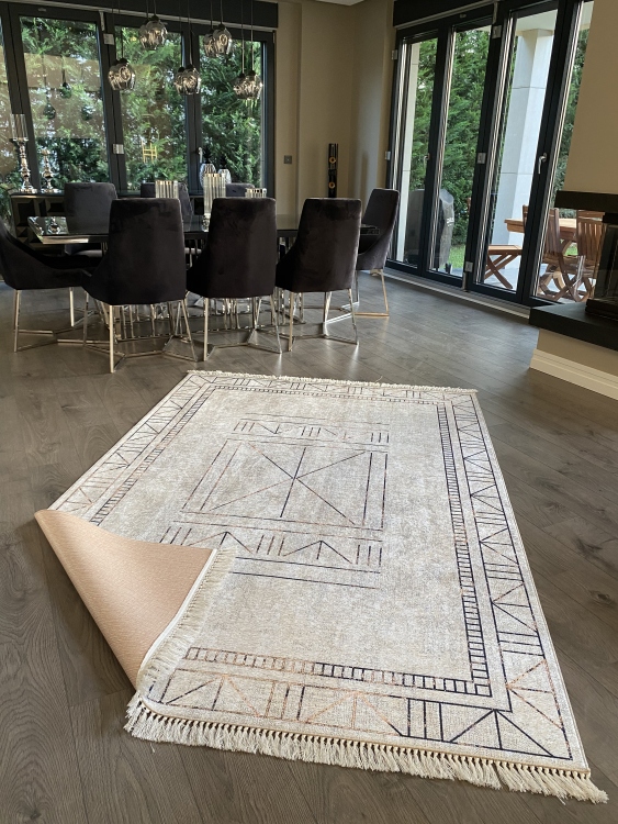 Printed velvet rug